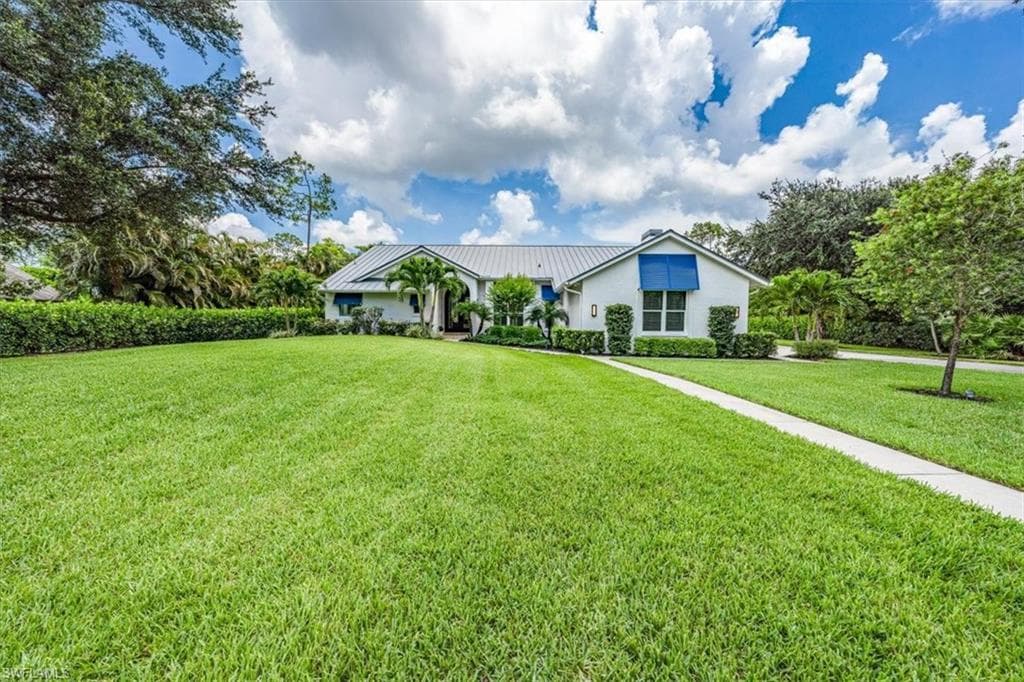 6581 Sandalwood LN NAPLES, FL 34109