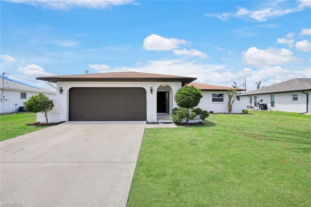 315 SE 16th TER CAPE CORAL, FL 33990
