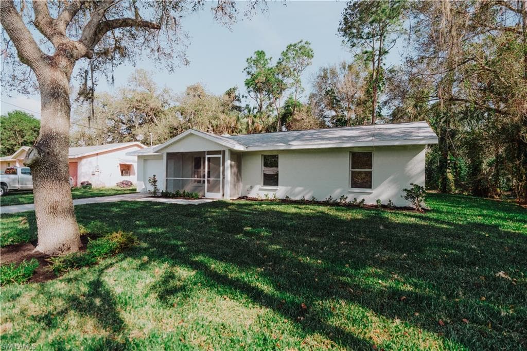 631 Missouri ST LABELLE, FL 33935