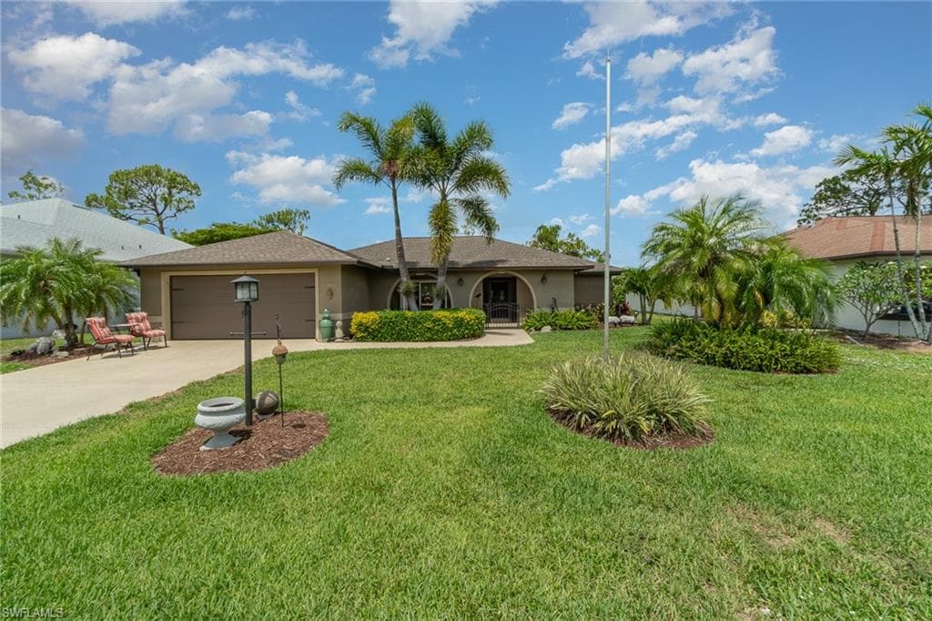 24916 Carnoustie CT BONITA SPRINGS, FL 34135