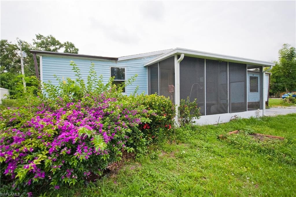 8075 Ebson DR NORTH FORT MYERS, FL 33917