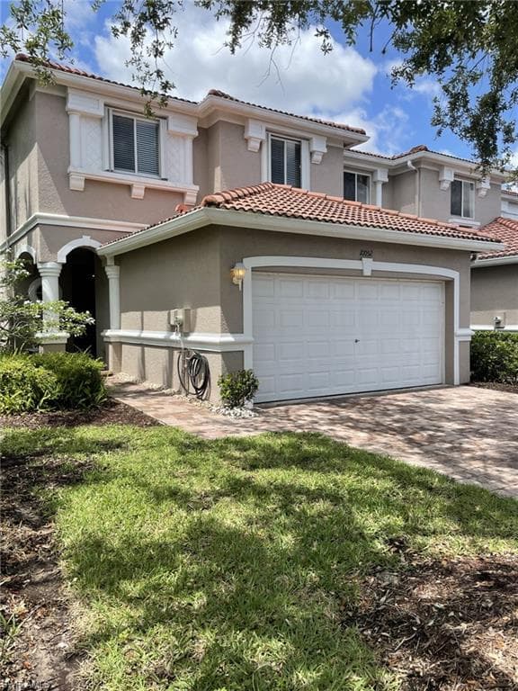 10052 Chiana CIR FORT MYERS, FL 33905