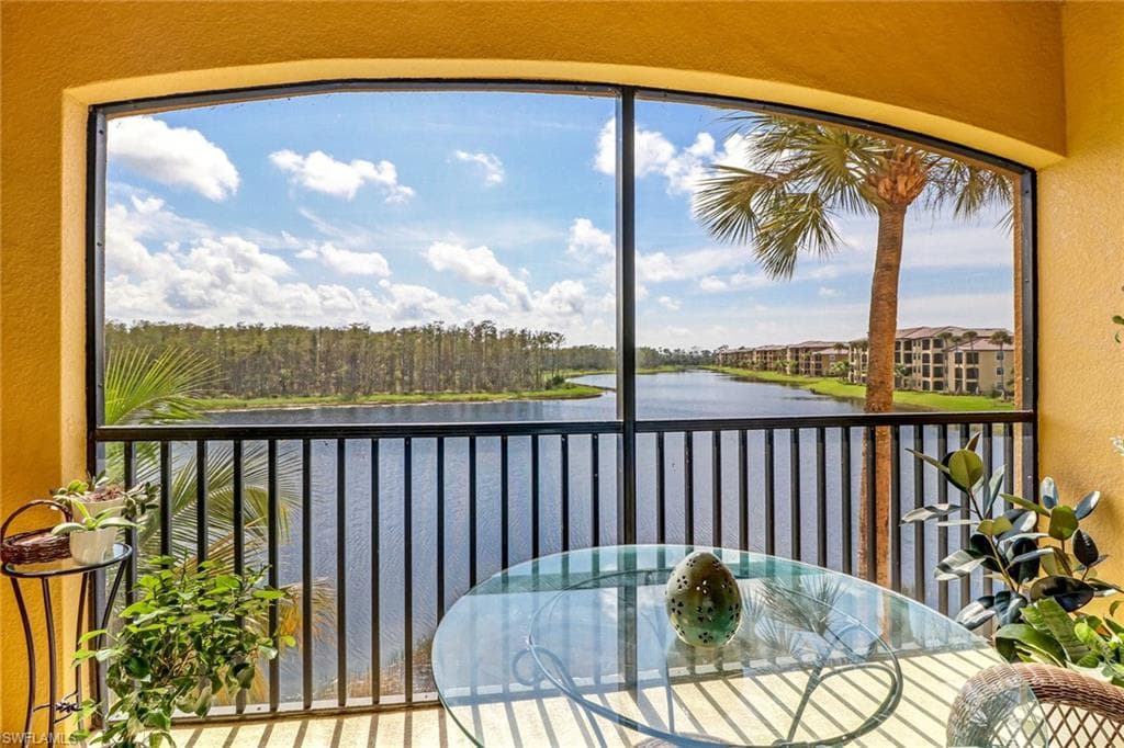 9560 Trevi CT 4834 NAPLES, FL 34113