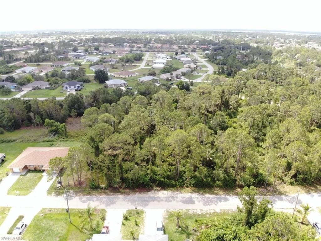 2241-2243 Fairway DR LEHIGH ACRES, FL 33973
