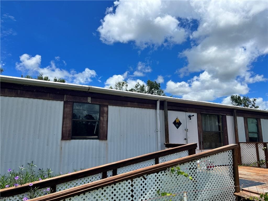 8530 Hart DR NORTH FORT MYERS, FL 33917