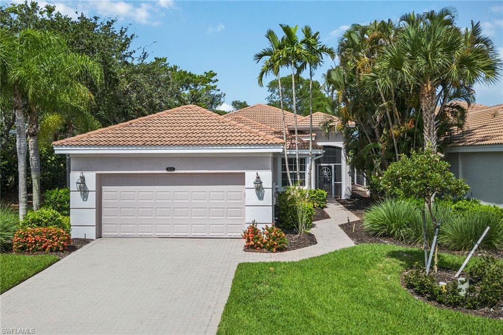 8525 Pepper Tree WAY NAPLES, FL 34114