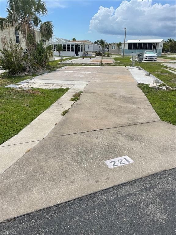 19681 Summerlin RD 221 FORT MYERS, FL 33908