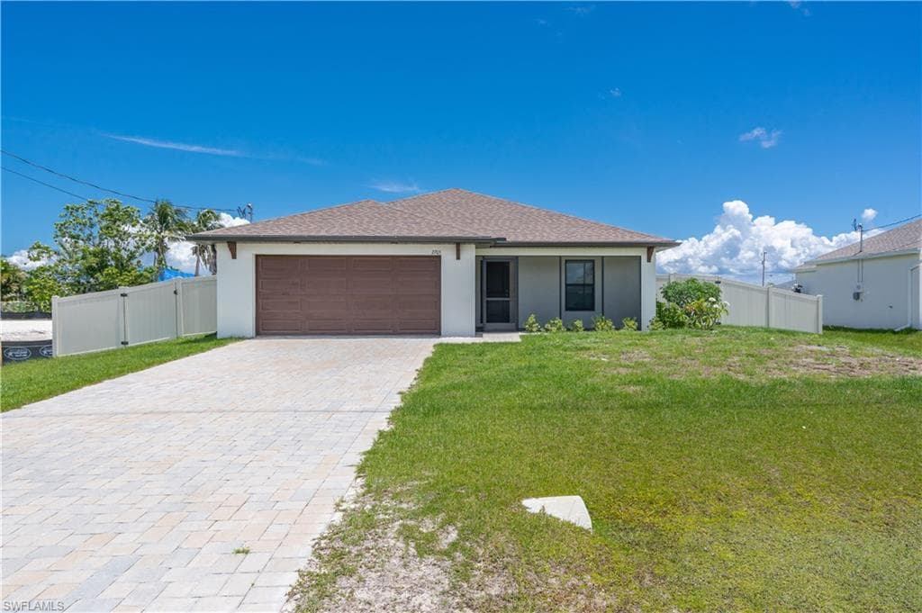 2705 NW 5th TER CAPE CORAL, FL 33993