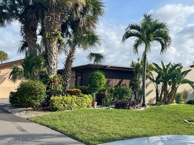 4000 Estero Bay LN F-25 NAPLES, FL 34112