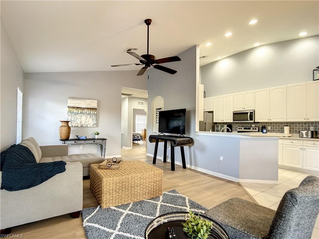 5430 Park RD 4 FORT MYERS, FL 33908