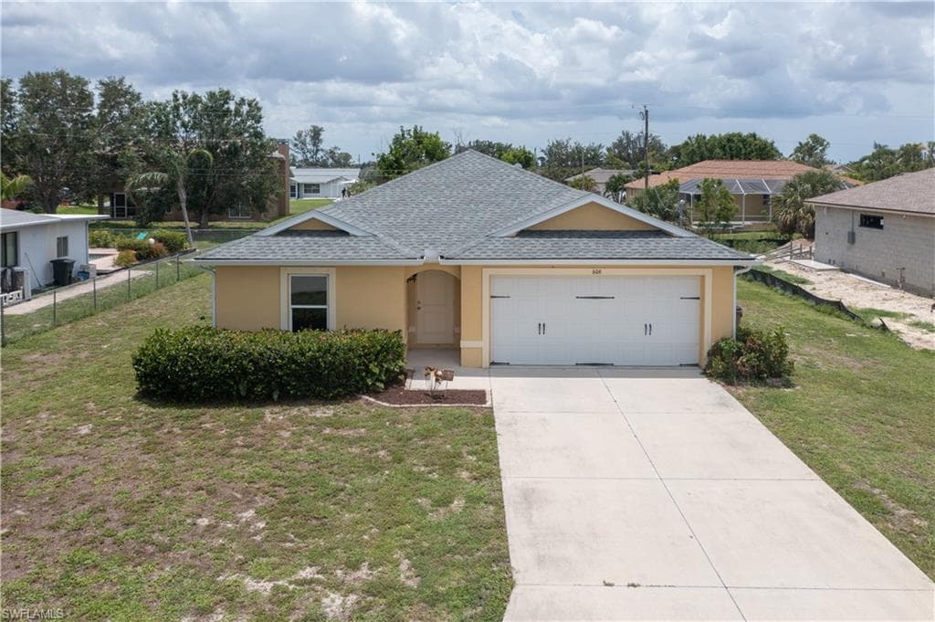 606 SE 2nd TER CAPE CORAL, FL 33990