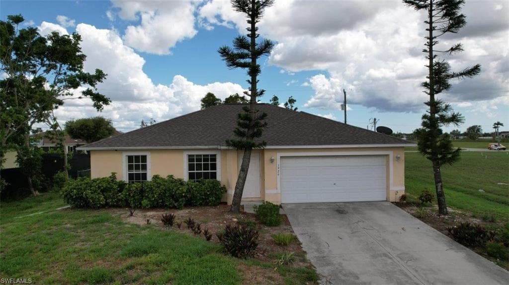 1926 NE 15th LN CAPE CORAL, FL 33909