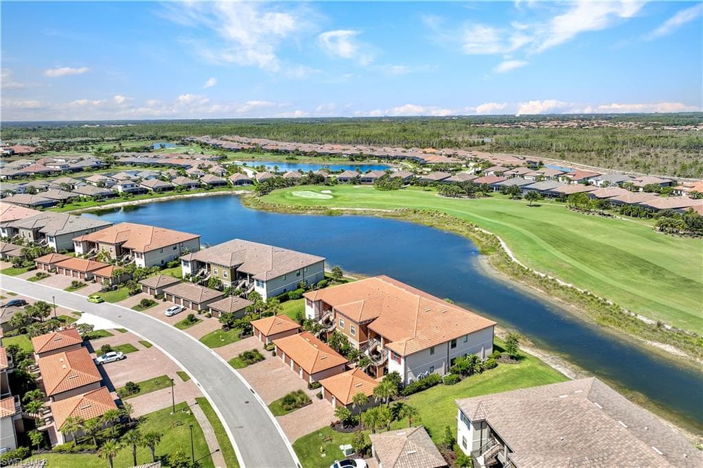 9389 Pocida CT 203 NAPLES, FL 34119