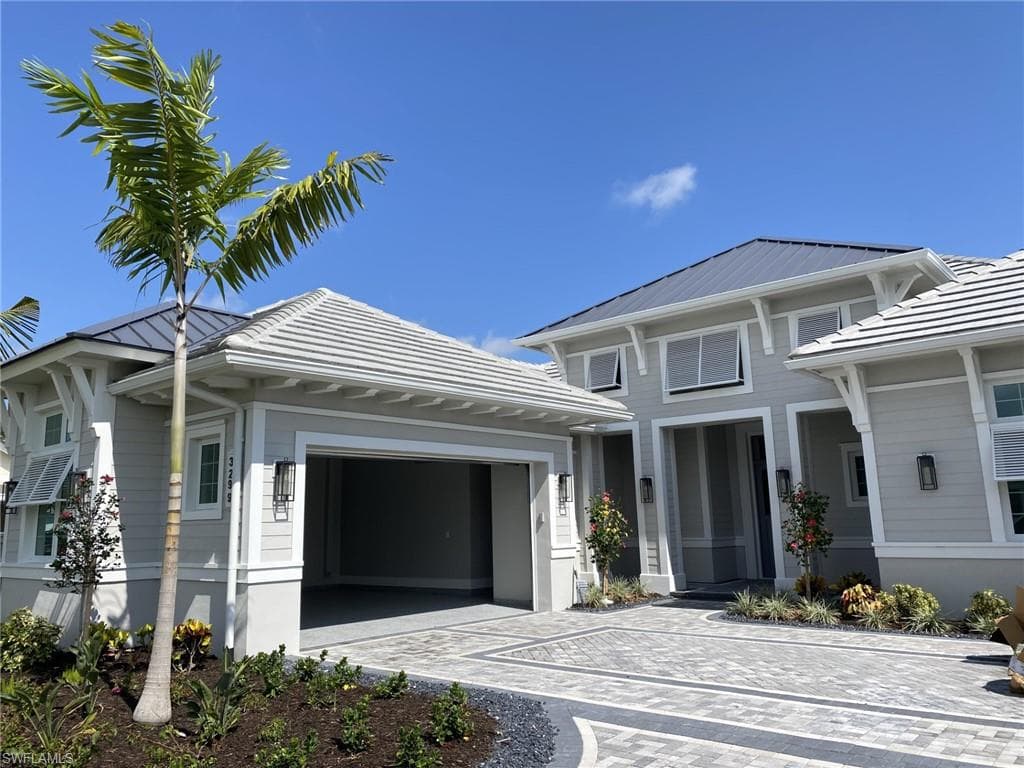 3299 Kumamoto LN NAPLES, FL 34114