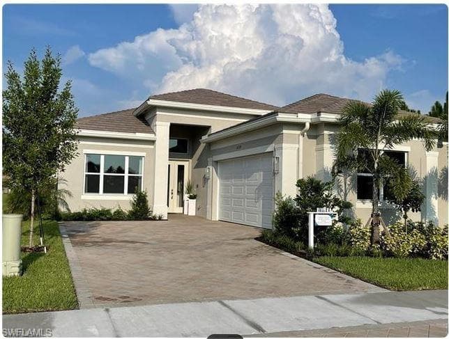 16856 Vistamonte CT BONITA SPRINGS, FL 34135