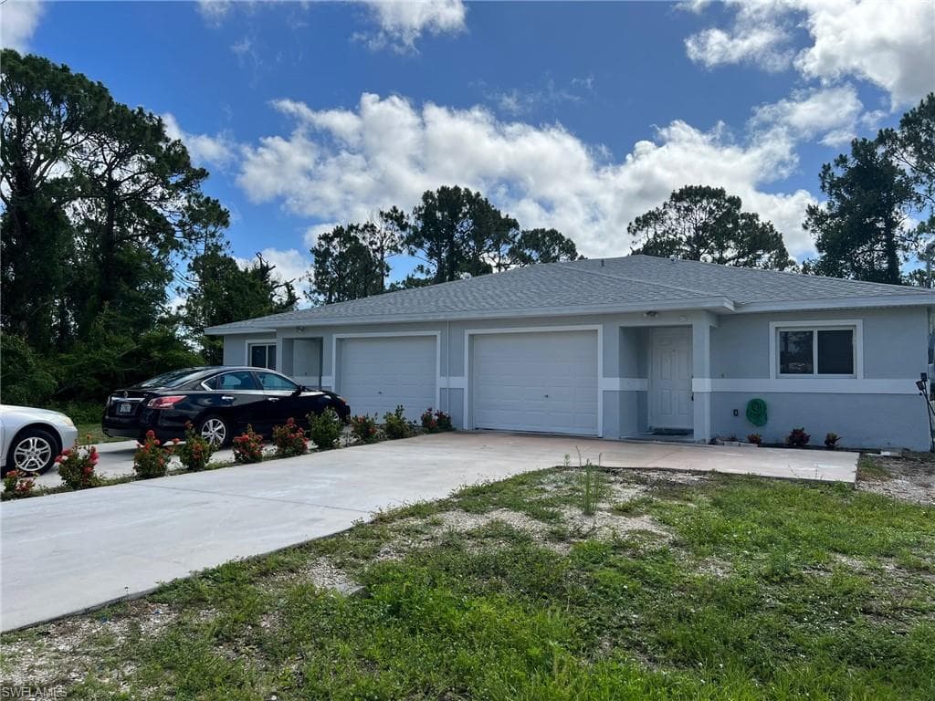 2209-2211 Kendall AVE S LEHIGH ACRES, FL 33973