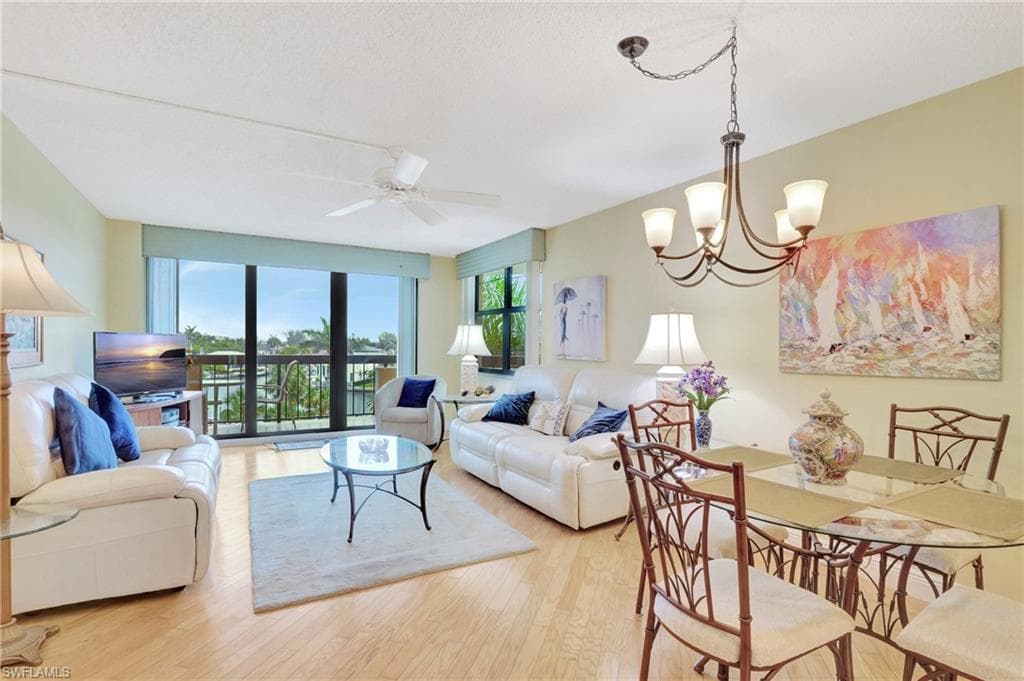 591 Seaview CT A-504 MARCO ISLAND, FL 34145