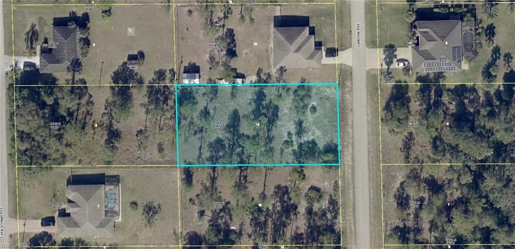 513 Canton AVE LEHIGH ACRES, FL 33972