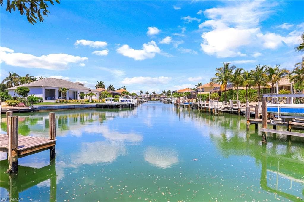 693 Kendall DR MARCO ISLAND, FL 34145