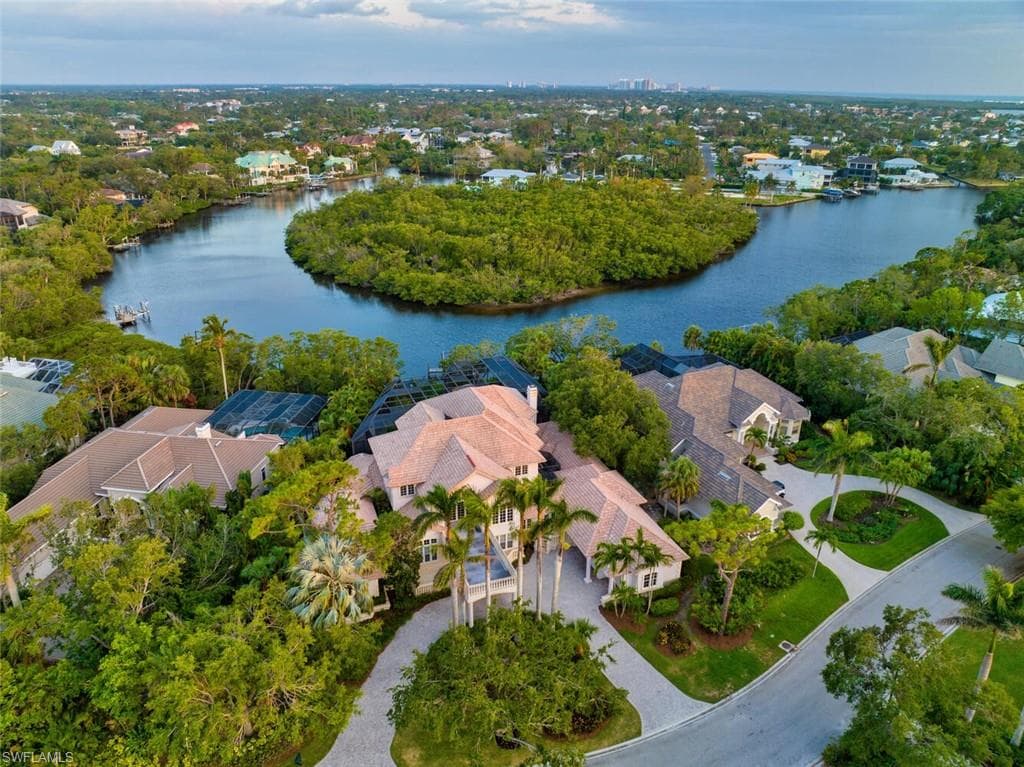 27311 Oak Knoll DR BONITA SPRINGS, FL 34134
