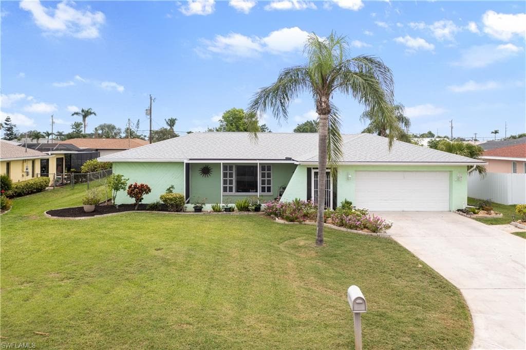 1427 SE 33rd ST CAPE CORAL, FL 33904