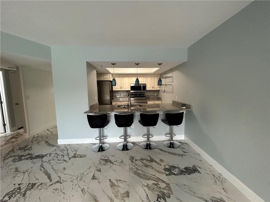 2346 Naples Trace CIR 1107 NAPLES, FL 34109