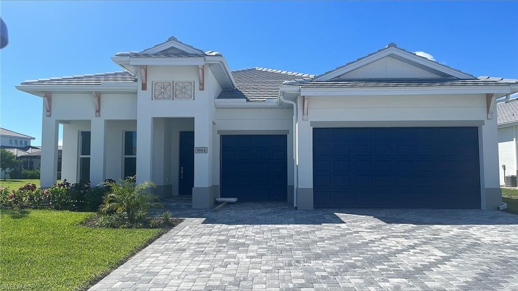 9064 Redonda DR NAPLES, FL 34114