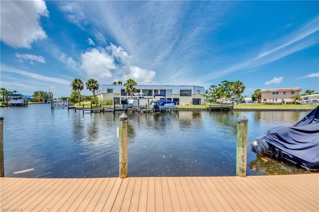 708 Victoria DR 108 CAPE CORAL, FL 33904