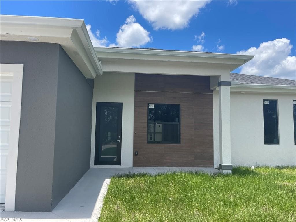 2013 Olsen LN LEHIGH ACRES, FL 33972