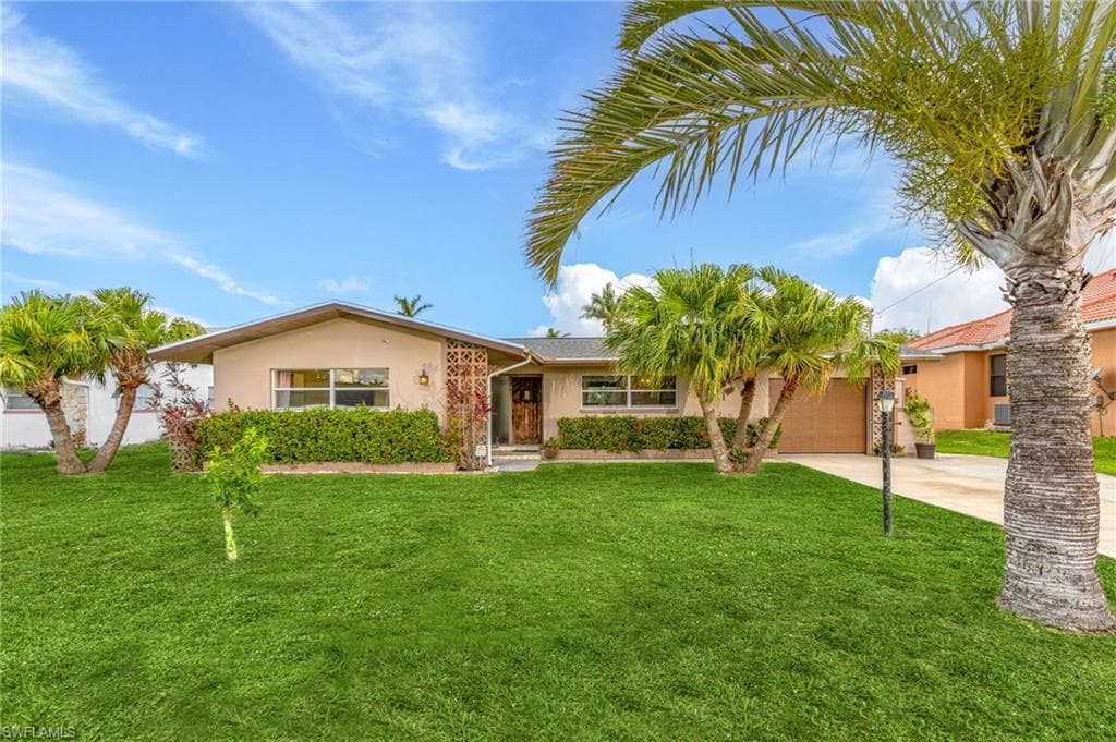 4914 Triton CT W CAPE CORAL, FL 33904