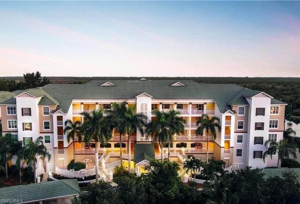 9121 Southmont CV 305 FORT MYERS, FL 33908