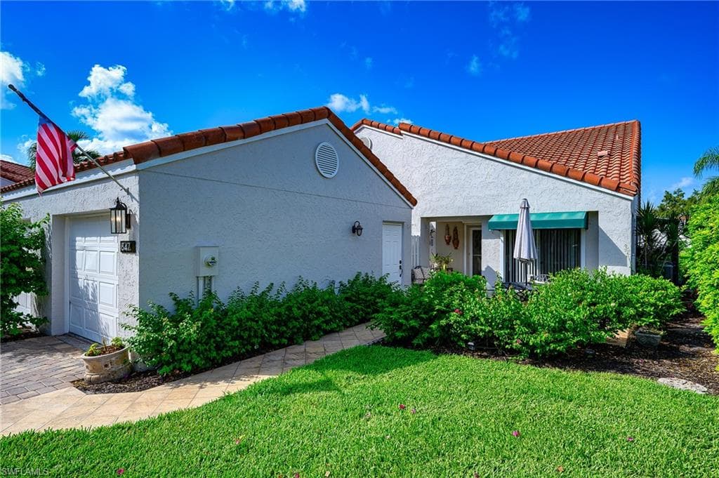 847 Reef Point CIR 37 NAPLES, FL 34108