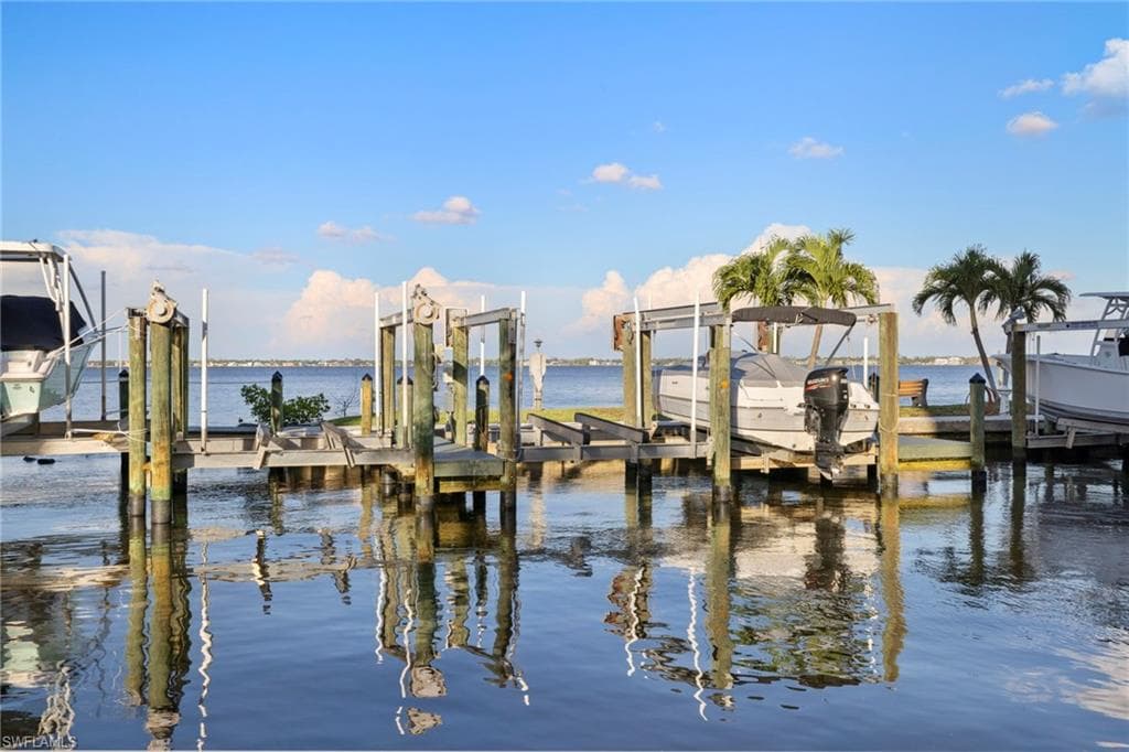 4029 SE 20th PL 205 CAPE CORAL, FL 33904