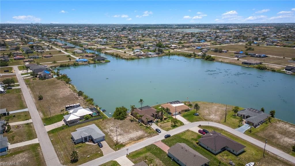 300 NW 12th LN CAPE CORAL, FL 33993