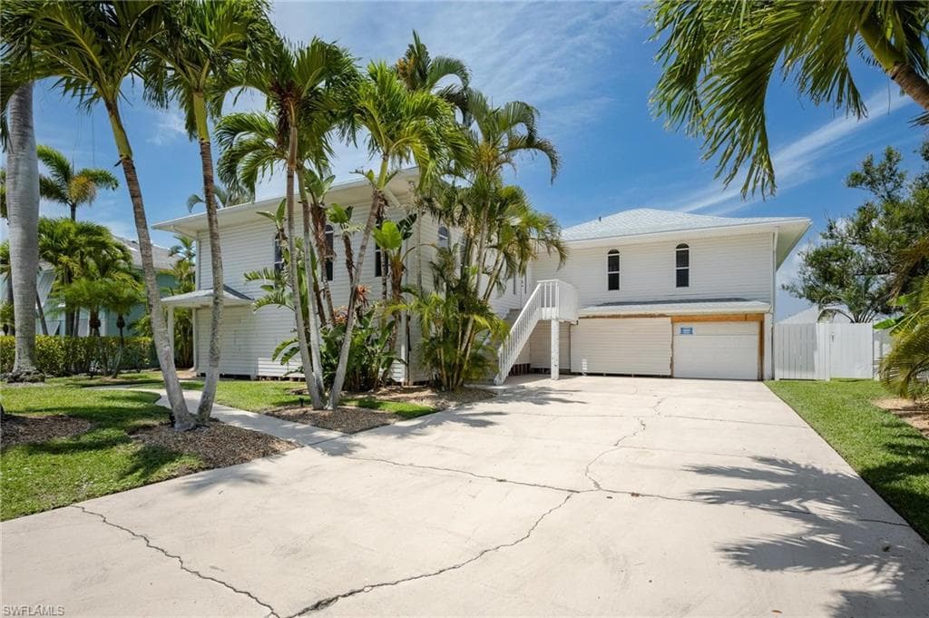 18116 Deep Passage LN FORT MYERS BEACH, FL 33931