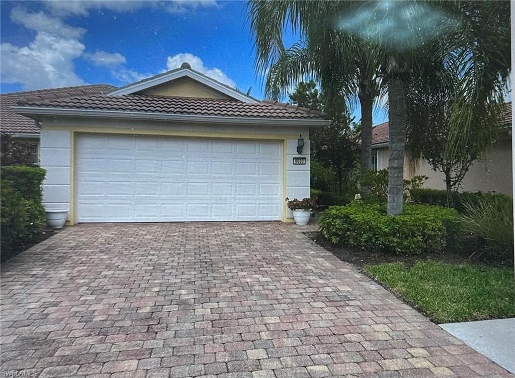 8623 Erice CT NAPLES, FL 34114