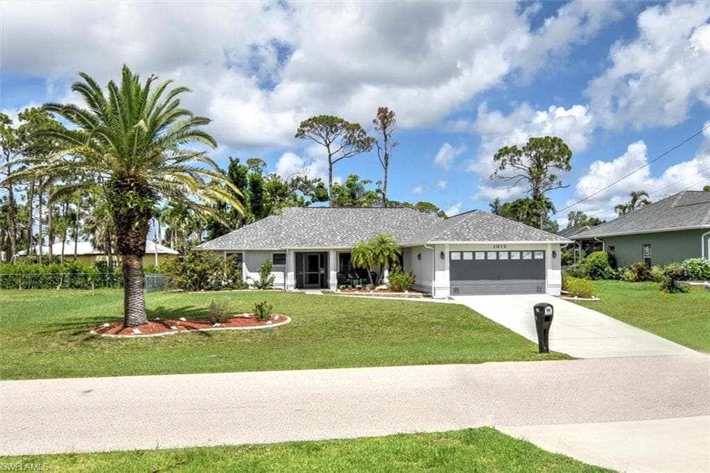 1912 SW 17th PL CAPE CORAL, FL 33991