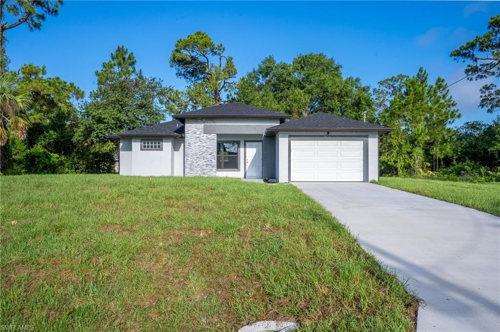 5046 N Obispo CIR LABELLE, FL 33935