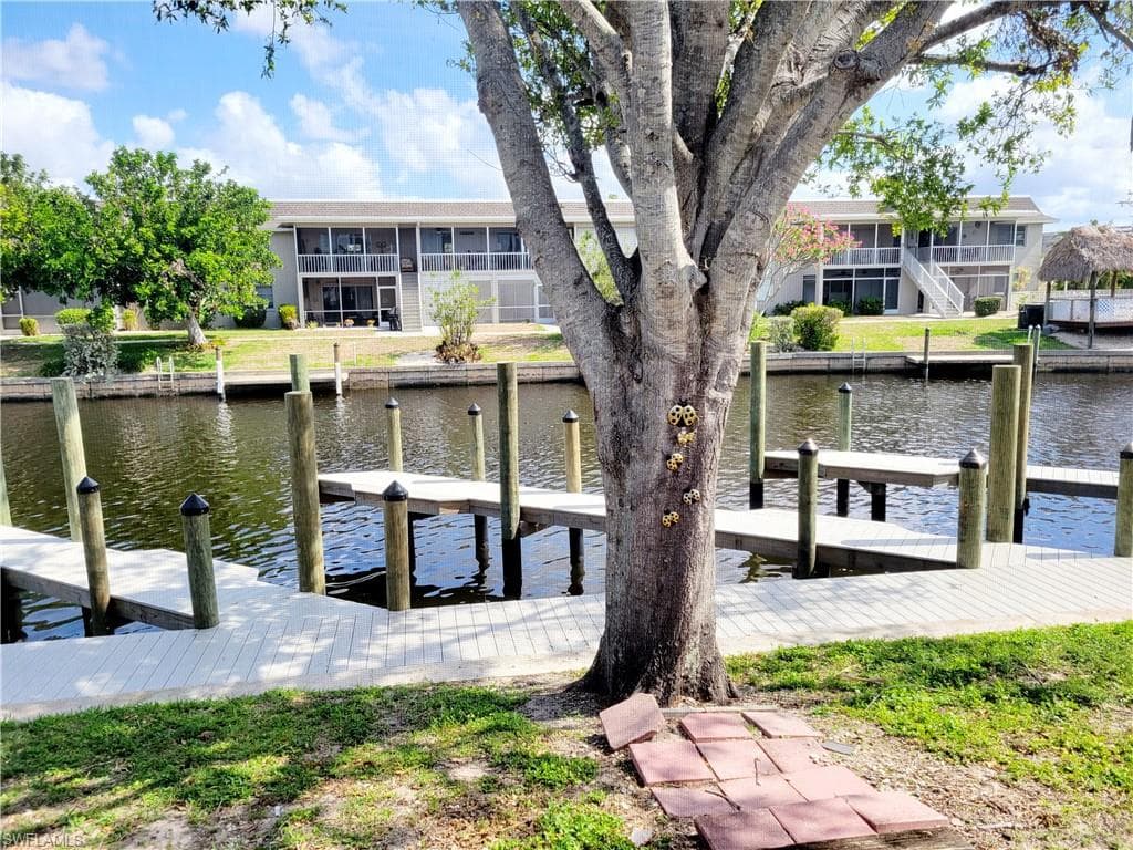1103-1107 SE 46th LN E CAPE CORAL, FL 33904