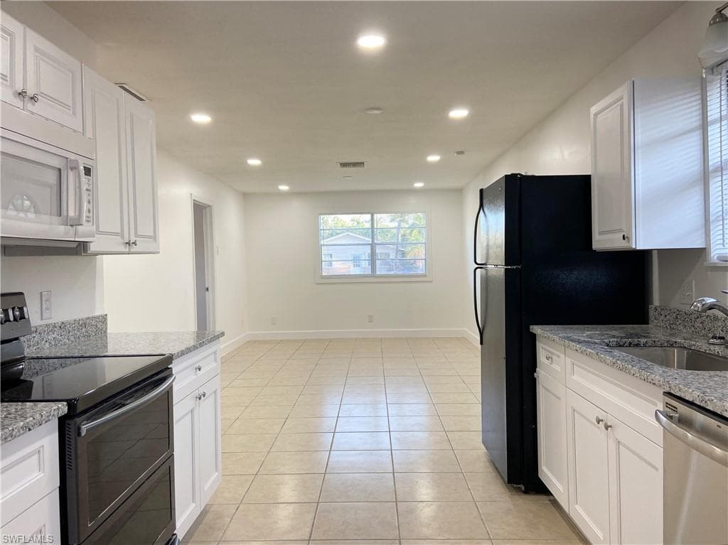 9767 Montana CT BONITA SPRINGS, FL 34135