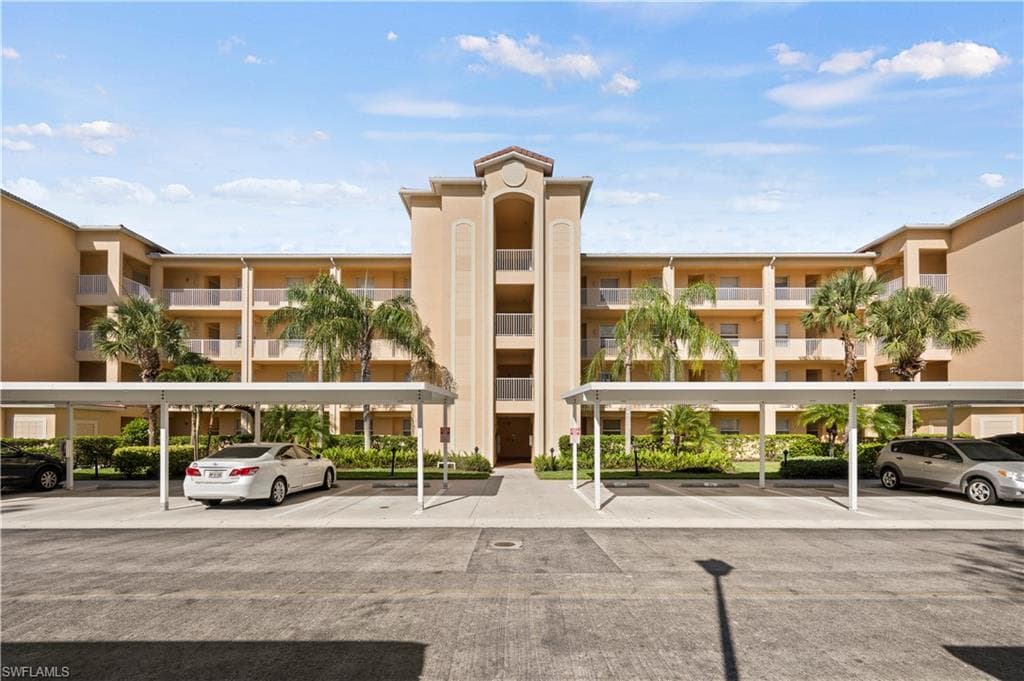 8570 Kingbird LOOP 526 ESTERO, FL 33967