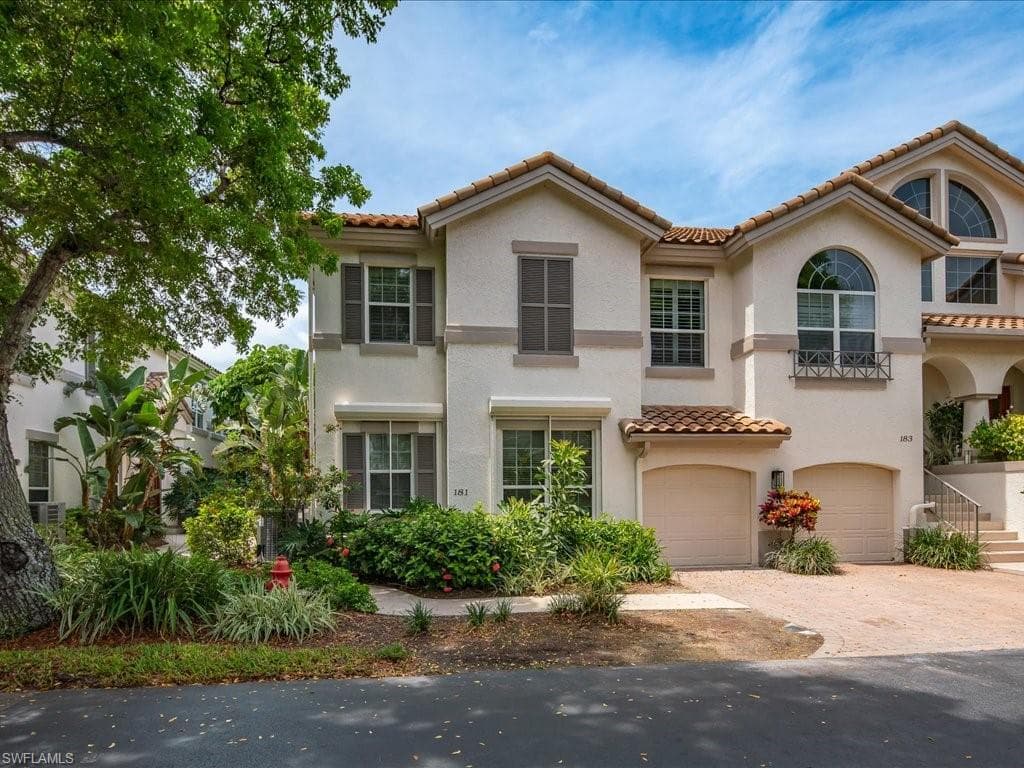 181 Colonade CIR 1405 NAPLES, FL 34103