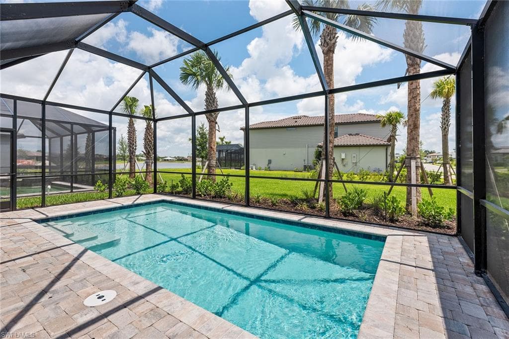 2117 Yellowfin CIR NAPLES, FL 34114