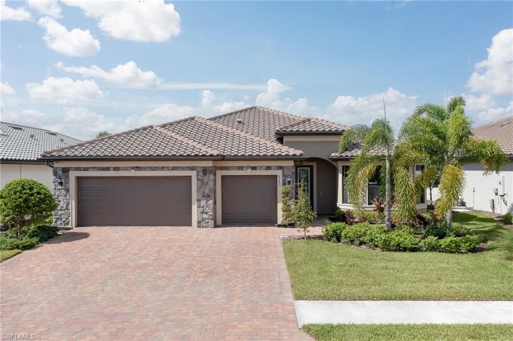 6543 Holiman WAY AVE MARIA, FL 34142