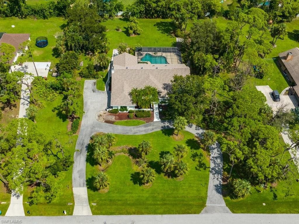 701 6th ST CAPE CORAL, FL 33991