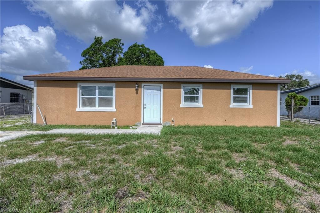 1776 Glenway CT FORT MYERS, FL 33916