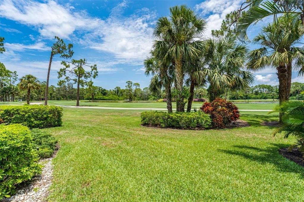1112 Wildwood LN NAPLES, FL 34105