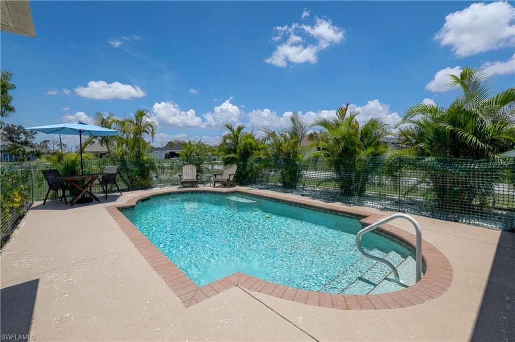 1129 19th AVE CAPE CORAL, FL 33993