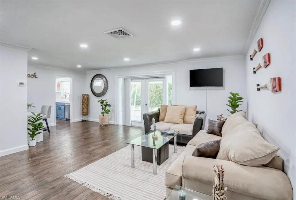 1277 Westlake BLVD NAPLES, FL 34103