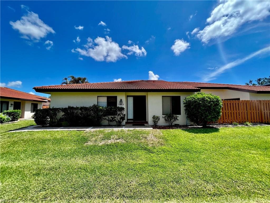 1420 Park Shore CIR 3 FORT MYERS, FL 33901